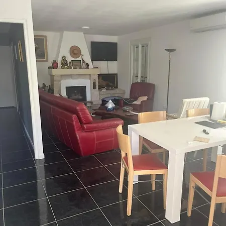 Maison Charmante A Avec Grand Jardin Et Terrasse * Marseillan (Herault)