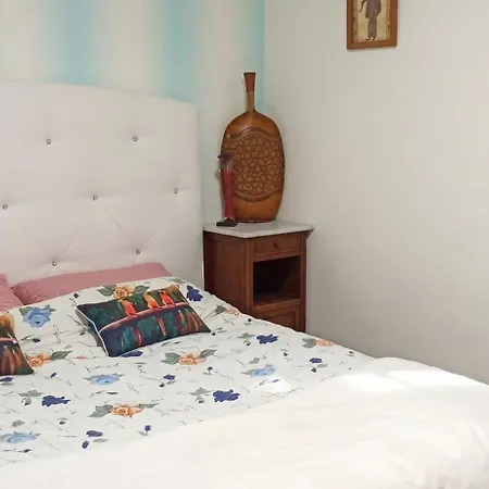 Maison Charmante A Avec Grand Jardin Et Terrasse Prázdninový dům *