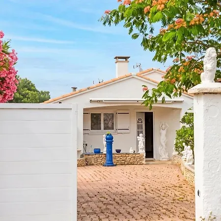 Maison Charmante A Avec Grand Jardin Et Terrasse Marseillan (Herault)