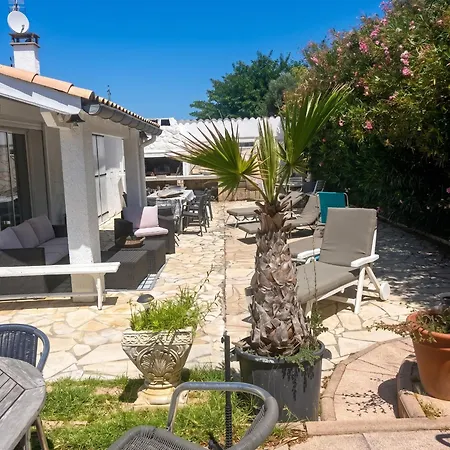 Maison Charmante A Avec Grand Jardin Et Terrasse Marseillan (Herault)