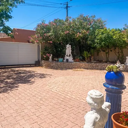 Maison Charmante A Avec Grand Jardin Et Terrasse * Marseillan (Herault)